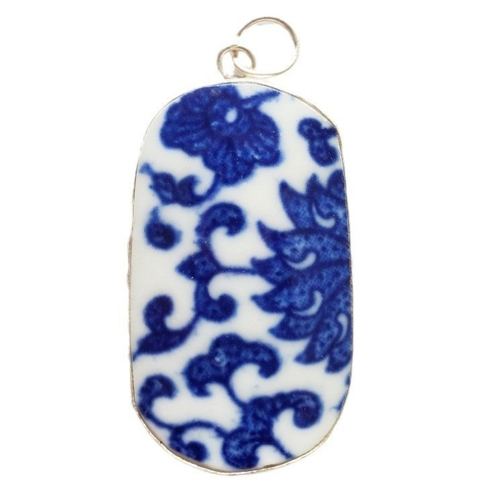Vintage Blue & White‎ Porcelain Pottery Shard Pendant Floral Chinoiserie Jewelry